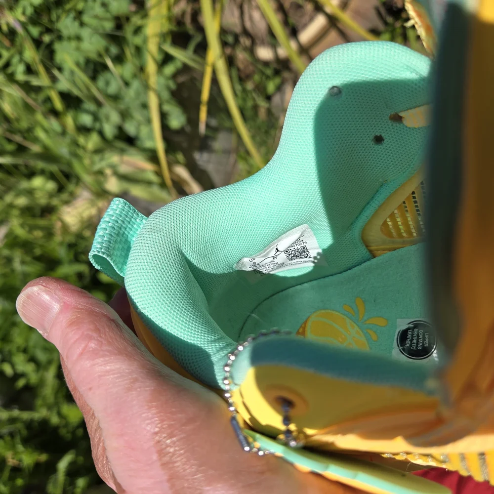 Nike Air Jordan 37 Low 'Freshly Squeezed' EYBL SZ 9 EUC           (BIN 006) - Picture 10 of 13